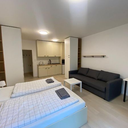Bella Apartments Brno Bagian luar foto