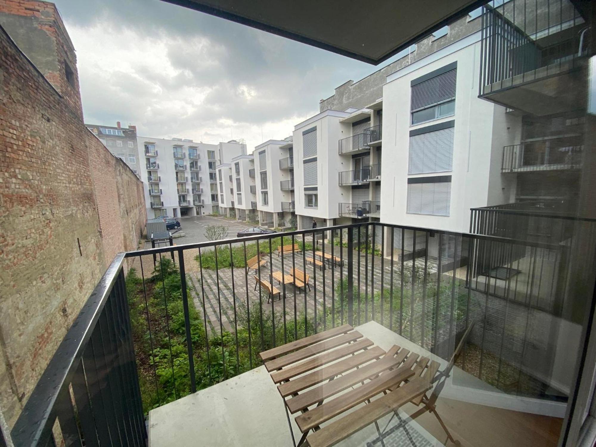 Bella Apartments Brno Bagian luar foto